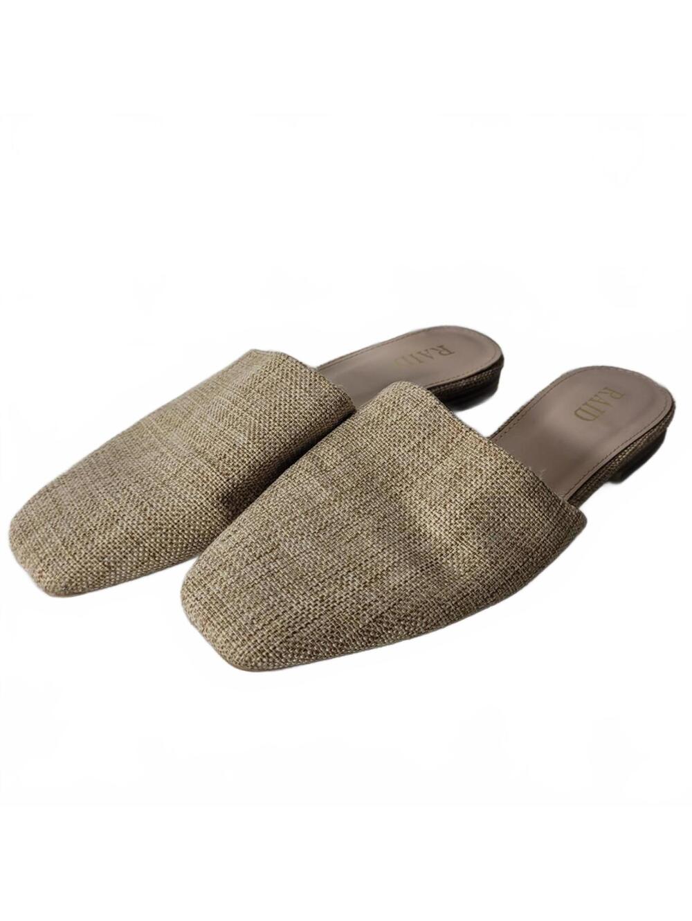 NWOT Raid Rattan Canvas Tan Square Toe Slides Size 9